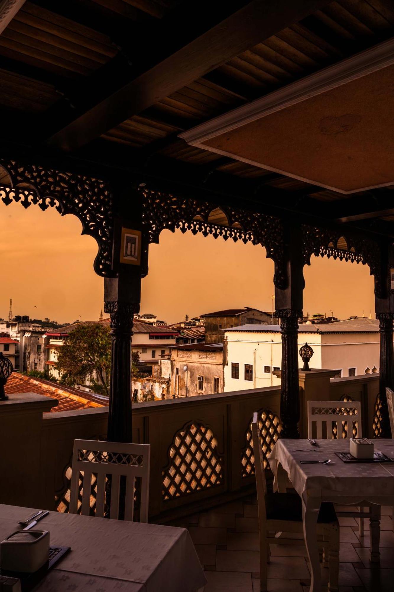 Golden Tulip Stone Town Boutique Hotel Zanzibar Exterior foto